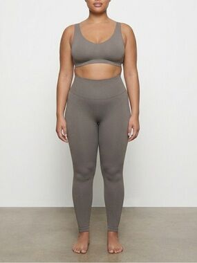 SKIMS Women’s Sculpting Compression Leggings - L/XL